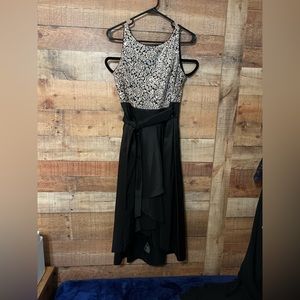 Size 8 Dinner or similar formal. MOB also